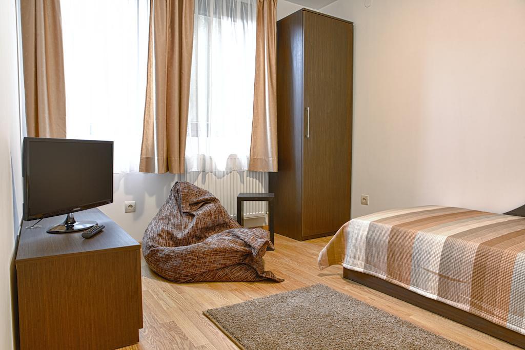 Pepi Guest House ヴェリコ・タルノヴォ 部屋 写真